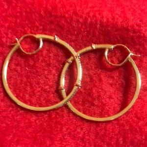 Very nice gold hoops w/cz embellishment